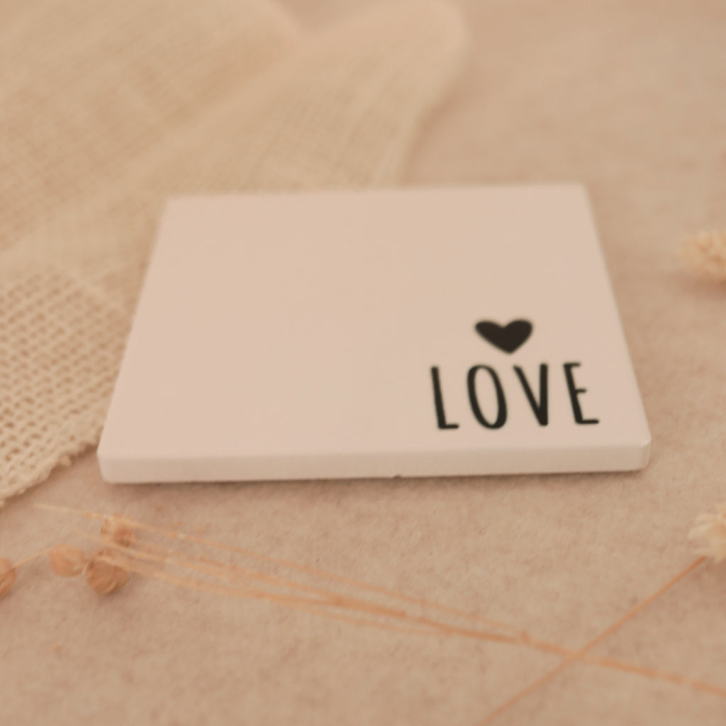 Quadratischer Untersetzer Love