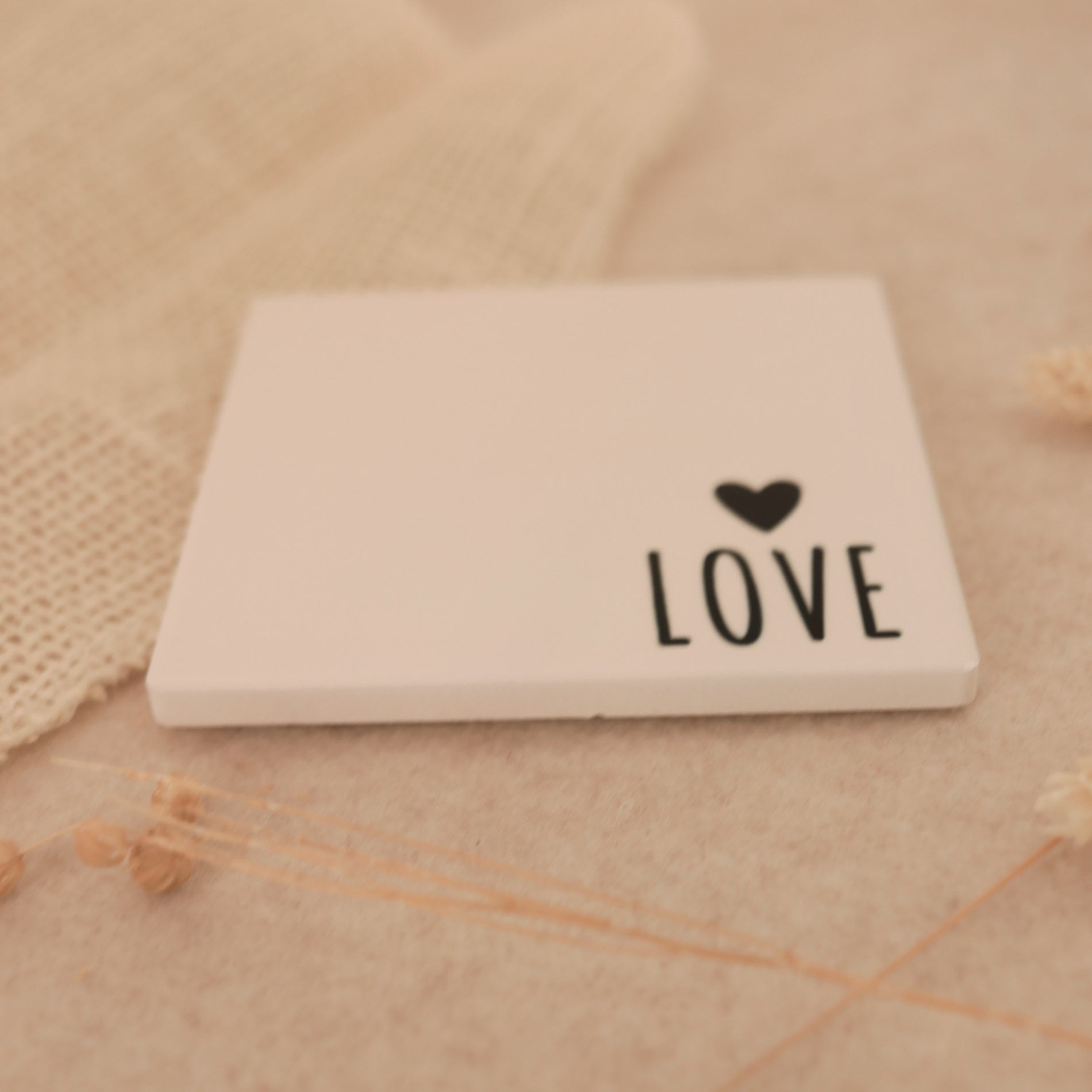 Quadratischer Untersetzer Love