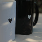 Tasse mit Herz Schwarz