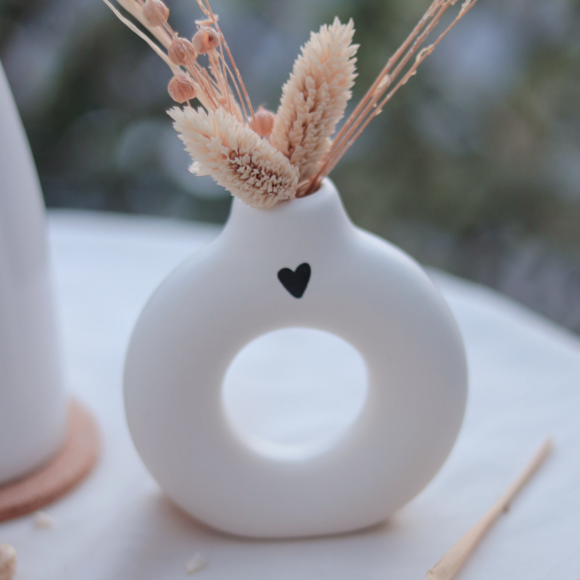 Kleine Ringvase mit Herz