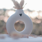 Kleine Ringvase mit Herz