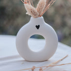 Kleine Ringvase mit Herz