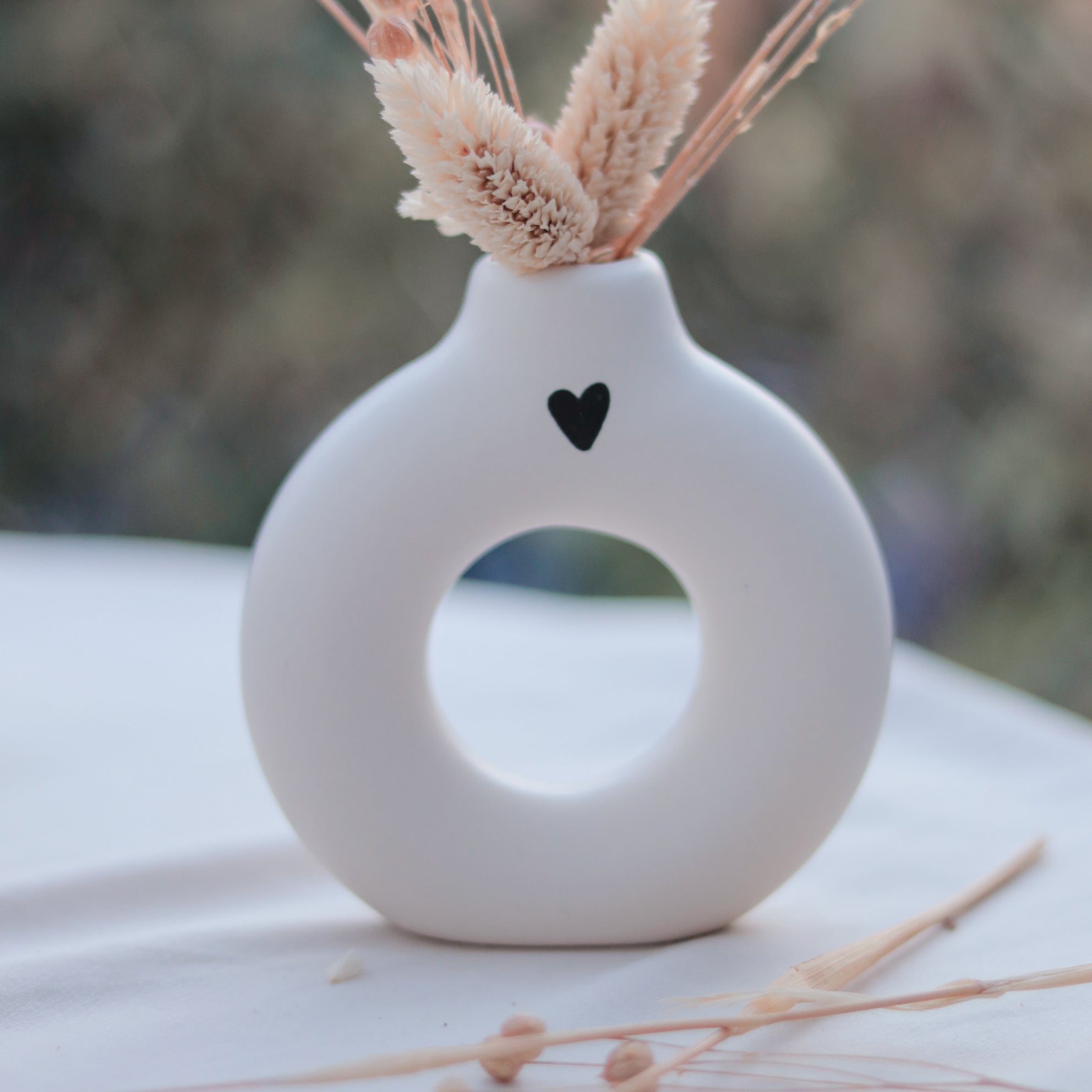 Kleine Ringvase mit Herz