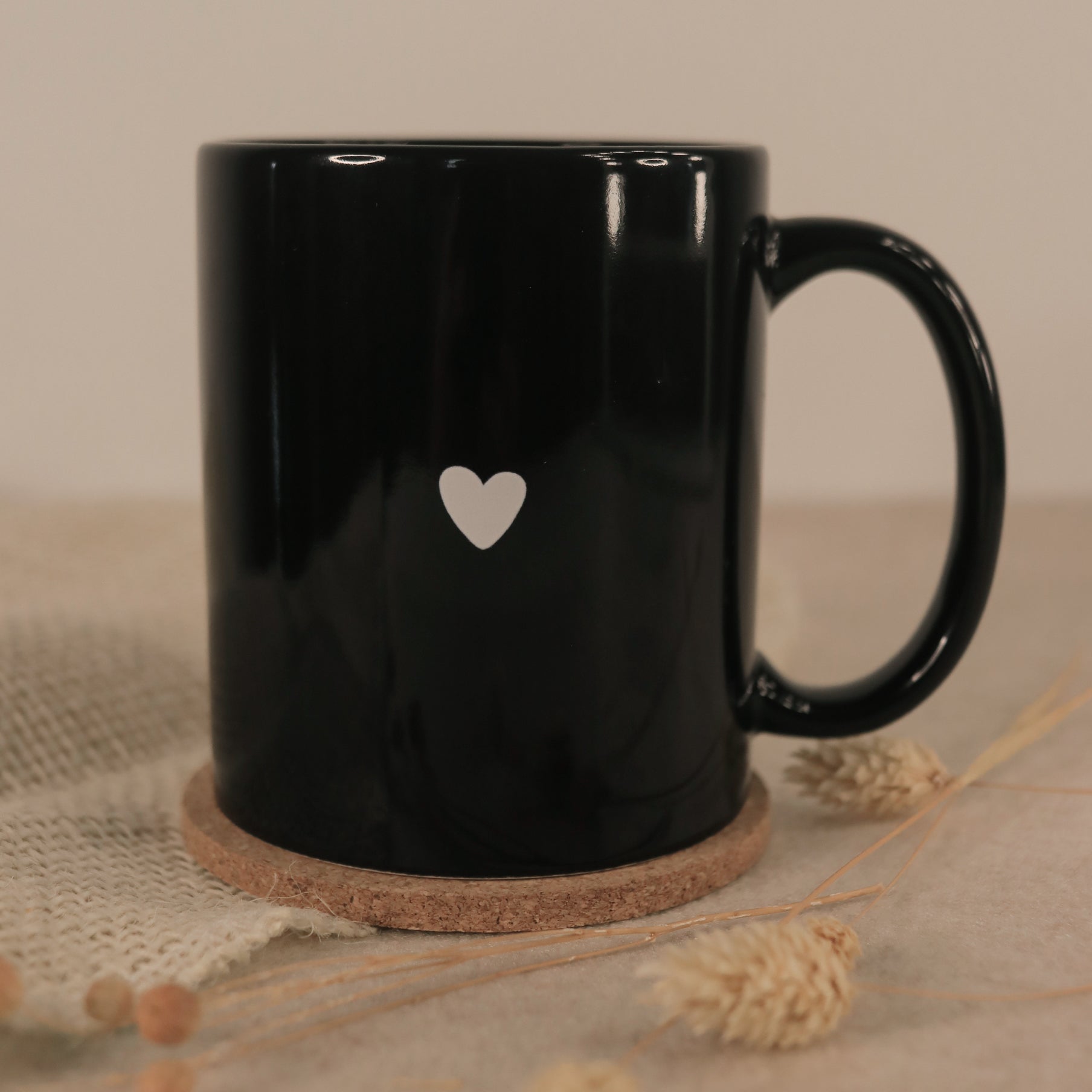 Tasse mit Herz Schwarz