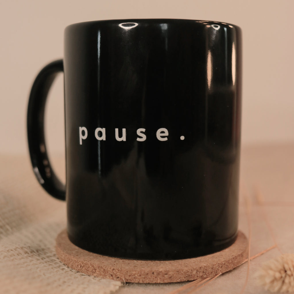 Tasse Pause in Schwarz