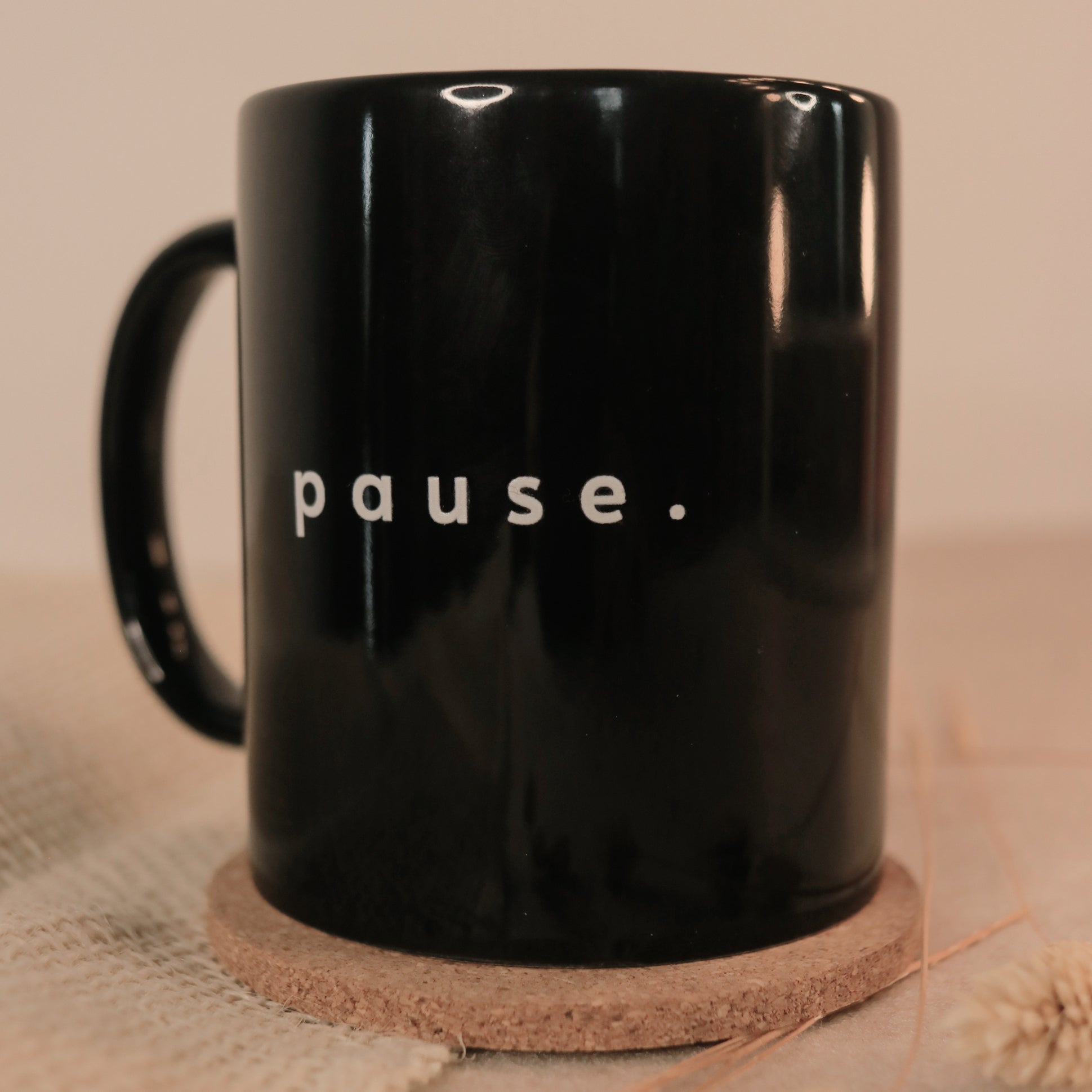 Tasse Pause in Schwarz