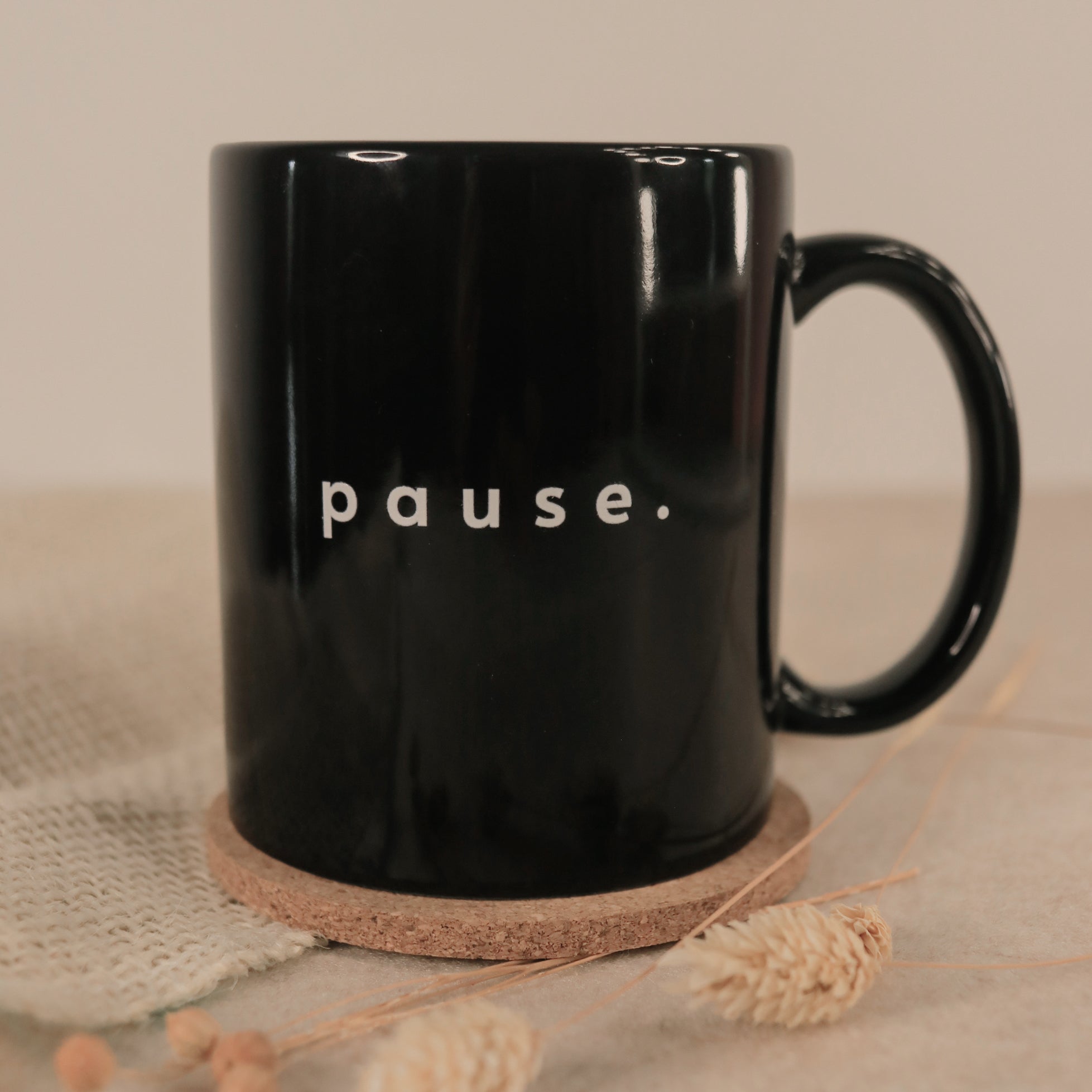 Tasse Pause in Schwarz